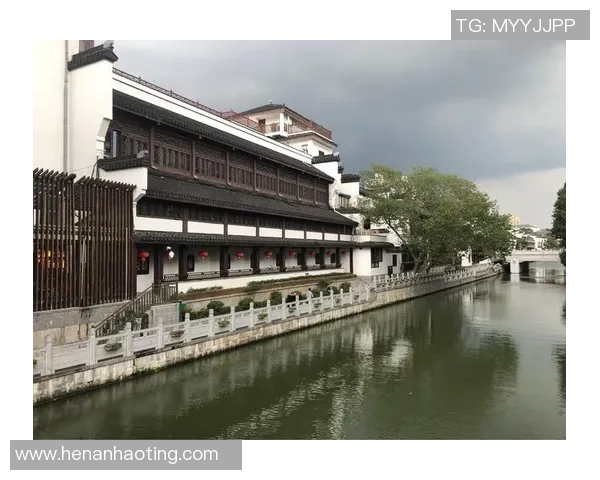 赛后复盘杭州篮球队与南京篮球队的团队协作与战术分析 赛后复盘杭州篮球队与南京篮球队的团队协作与战术分析