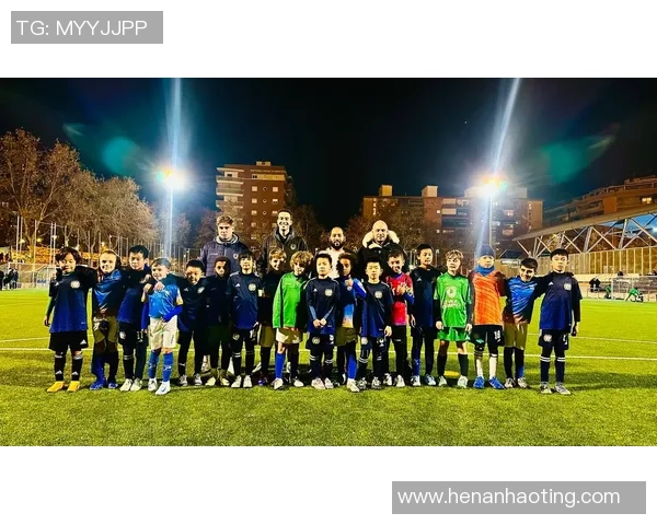 足球明星签名瞬间集锦精彩视频回顾让你感受足球魅力与激情 足球明星签名瞬间集锦精彩视频回顾让你感受足球魅力与激情