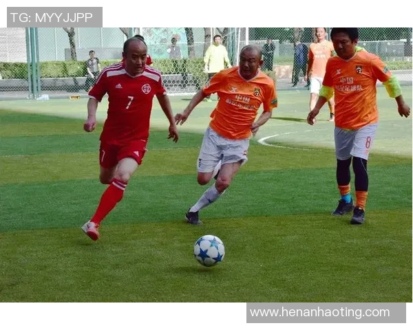 足球明星纹身艺术全景展示揭秘他们背后的故事与意义 足球明星纹身艺术全景展示揭秘他们背后的故事与意义