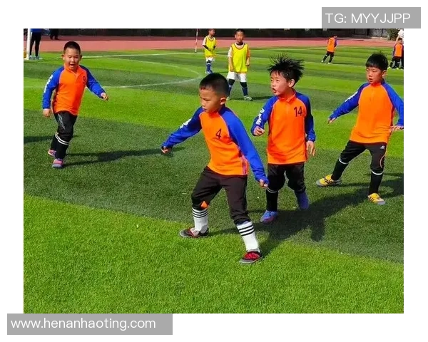 足球明星追忆亲情的感人故事与心灵成长之旅 足球明星追忆亲情的感人故事与心灵成长之旅