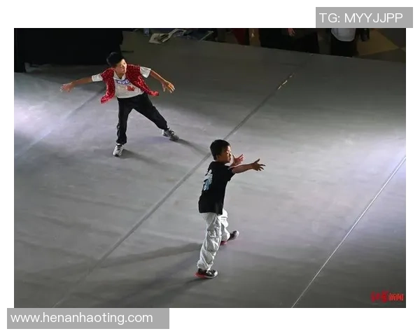 聚焦街舞:成都街舞队的比赛经验话题 聚焦街舞:成都街舞队的比赛经验话题